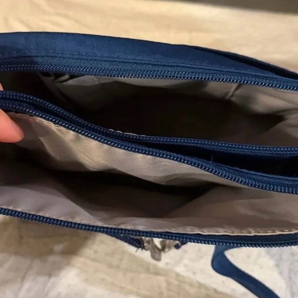 Women's Baggallini Cross Over Crossbody Bag with RFID
Blocking Wristlet - Picture 6 of 7